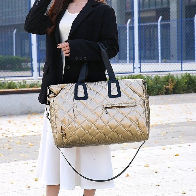 209USD--Simple and Elegant, a Versatile Choice - Handbag