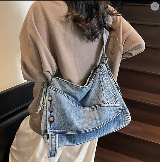89.9USD--Charming, Fashionable and Soft Shoulder Bag