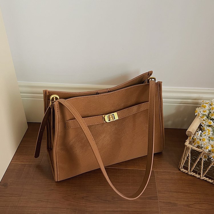 164.9 USD-Charming, Fashionable and Soft Shoulder Bag